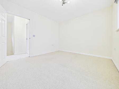 5 bedroom Detached house to let in Mailing Way, Limes Park, Basingstoke, RG24
