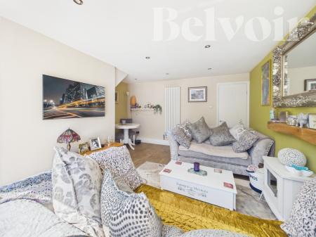 2 bedroom End of terrace house for sale in Clover Field, Lychpit, Basingstoke, RG24
