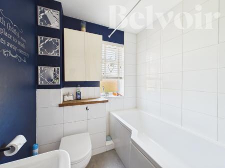 2 bedroom End of terrace house for sale in Clover Field, Lychpit, Basingstoke, RG24