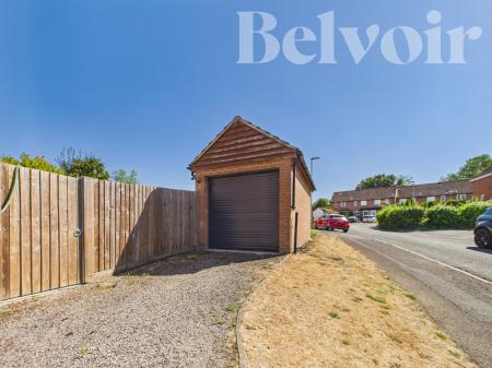 2 bedroom End of terrace house for sale in Clover Field, Lychpit, Basingstoke, RG24