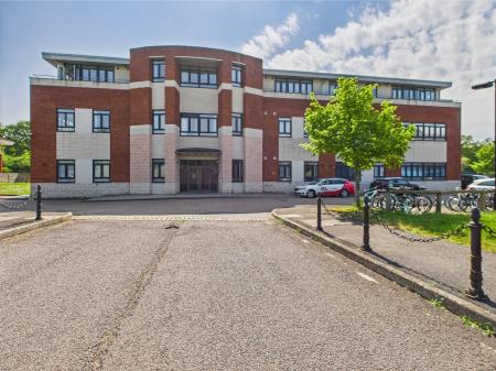 2 bedroom Flat to let in Lime Tree Way, Chineham, Basingstoke, RG24