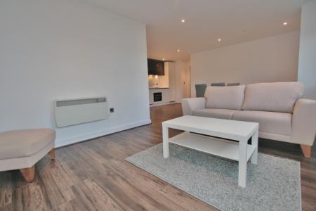 2 bedroom Flat to let in Churchill Place, Churchill Way, Basingstoke, RG21