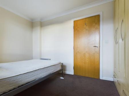 2 bedroom Flat to let in Crown Heights, Alencon Link, Basingstoke, RG21