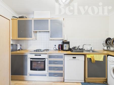 2 bedroom Flat for sale in Crown Heights Alencon Link, Basingstoke, RG21