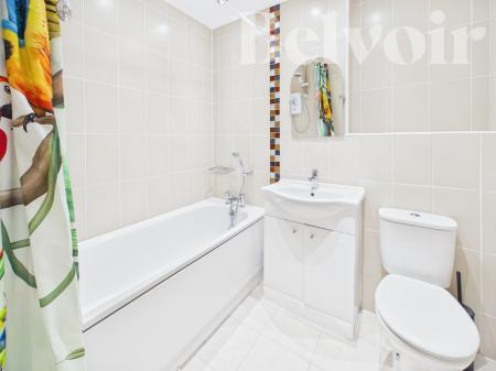 3 bedroom Town house for sale in Irvine Crescent, Basingstoke, RG24