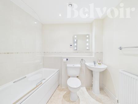 1 bedroom Flat for sale in Edmund Court, Basingstoke, RG24