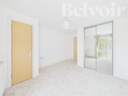 1 bedroom Flat for sale in Edmund Court, Basingstoke, RG24