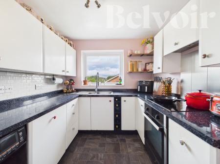 2 bedroom Maisonette for sale in Grainger Close, Basingstoke, RG22