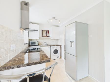 1 bedroom Flat to let in Glamis Close, Oakley, Basingstoke, RG23