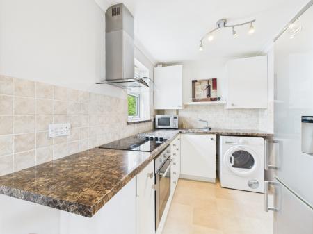 1 bedroom Flat to let in Glamis Close, Oakley, Basingstoke, RG23
