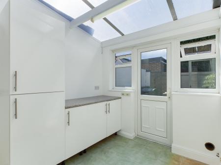 3 bedroom Semi-detached house to let in Irwell Close, Riverdene, Basingstoke, RG21