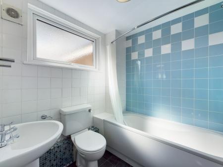 3 bedroom Semi-detached house to let in Irwell Close, Riverdene, Basingstoke, RG21