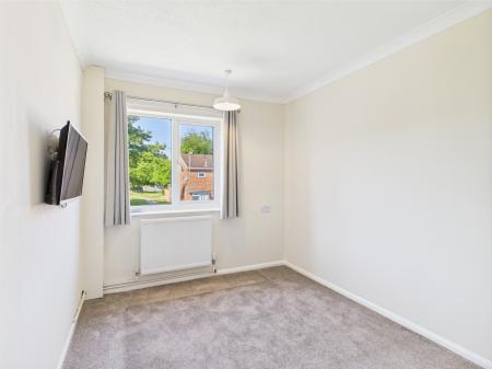 2 bedroom Flat to let in Pershore Road, Popley, Basingstoke, RG24