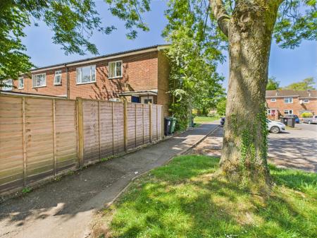 2 bedroom Flat to let in Pershore Road, Popley, Basingstoke, RG24