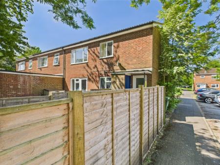 2 bedroom Flat to let in Pershore Road, Popley, Basingstoke, RG24