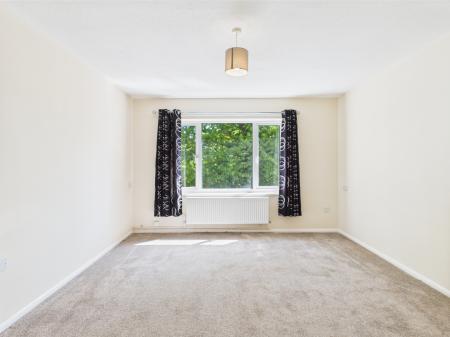2 bedroom Flat to let in Pershore Road, Popley, Basingstoke, RG24