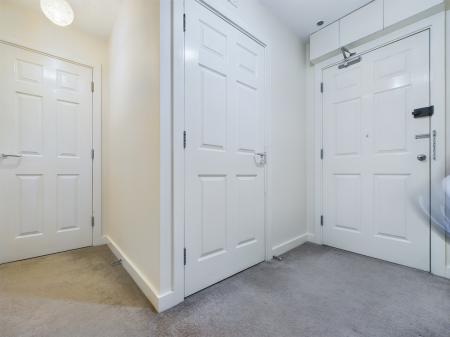 1 bedroom Flat to let in Priestley Road, Limes Park, Basingstoke, RG24