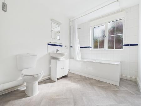 1 bedroom Flat to let in Worting Road, Worting, Basingstoke, RG22