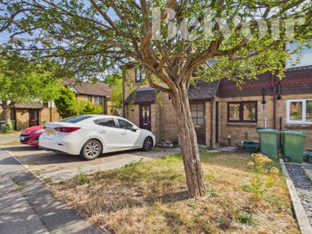 2 bedroom Terraced House for sale in Long Copse Chase, Chineham, Basingstoke, RG24