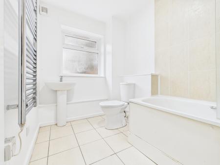 2 bedroom Flat to let in Frescade Crescent, Kings Furlong, Basingstoke, RG21