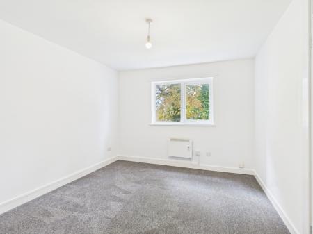 2 bedroom Flat to let in Frescade Crescent, Kings Furlong, Basingstoke, RG21