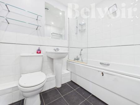 2 bedroom Flat to let in Richards Field, Chineham, Basingstoke, RG24