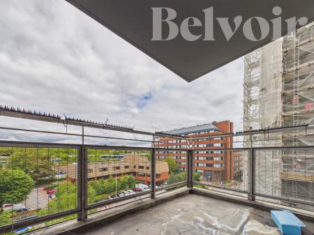 2 bedroom Flat to let in Crown Heights, Alencon Link, Basingstoke, RG21
