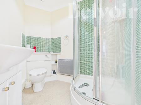 2 bedroom Flat to let in Crown Heights, Alencon Link, Basingstoke, RG21