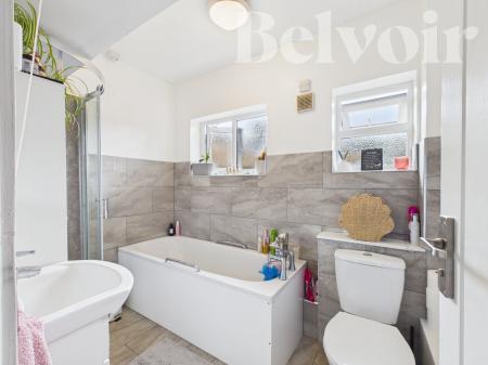 2 bedroom Bungalow to let in Sarum Hill, Town Centre, Basingstoke, RG21