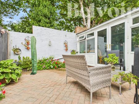 2 bedroom Bungalow to let in Sarum Hill, Town Centre, Basingstoke, RG21