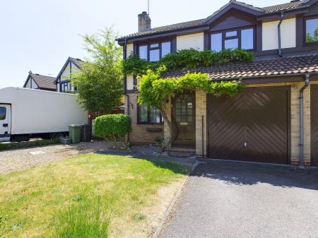 3 bedroom Semi-detached house to let in Woodlands, Chineham, Basingstoke, RG24