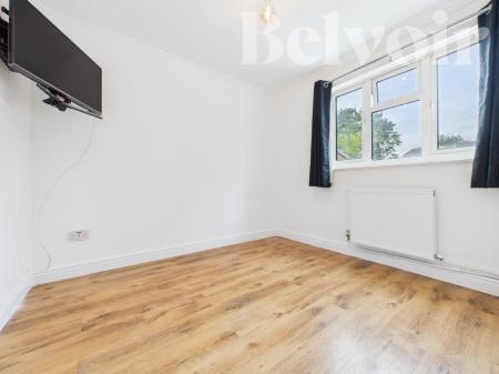 3 bedroom Terraced House to let in Rubens Close, Black Dam, Basingstoke, RG21