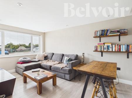 2 bedroom Flat for sale in Elizabeth Road, Basingstoke, RG22