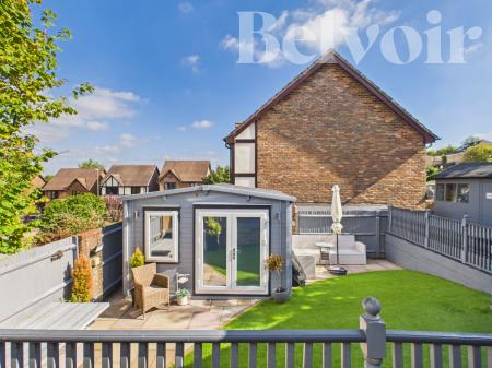 4 bedroom Detached house for sale in Heritage Park, Basingstoke, RG22