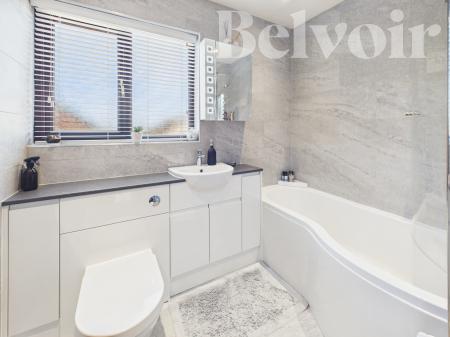 4 bedroom Detached house for sale in Heritage Park, Basingstoke, RG22