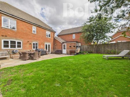 4 bedroom Detached house for sale in Dorset Crescent, Basingstoke, RG22