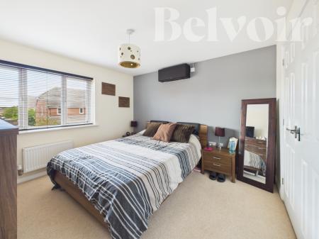 4 bedroom Detached house for sale in Dorset Crescent, Basingstoke, RG22