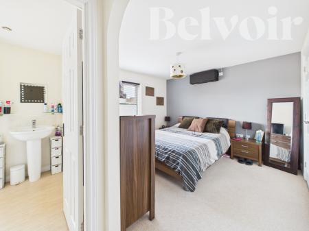 4 bedroom Detached house for sale in Dorset Crescent, Basingstoke, RG22