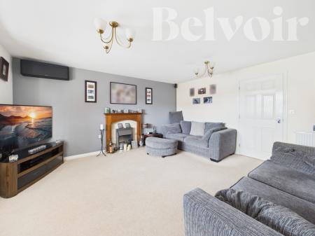 4 bedroom Detached house for sale in Dorset Crescent, Basingstoke, RG22