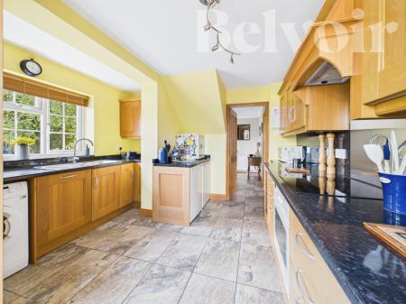 3 bedroom Detached house for sale in Well Close, North Waltham, RG25