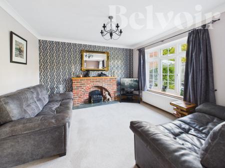 3 bedroom Detached house for sale in Well Close, North Waltham, RG25