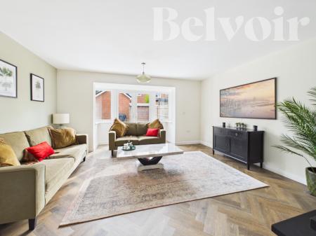 3 bedroom Semi-detached house for sale in Deanlands Farm Way, Hook, RG27