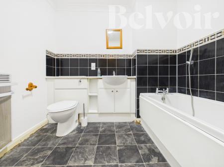 2 bedroom Flat to let in Crown Heights, Alencon Link, Basingstoke, RG21