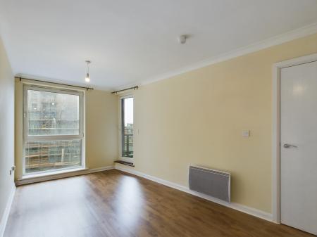 2 bedroom Flat to let in Crown Heights, Alencon Link, Basingstoke, RG21