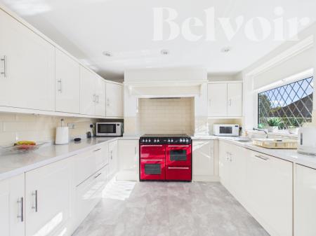 3 bedroom Detached bungalow for sale in Buckskin Lane, Basingstoke, RG22