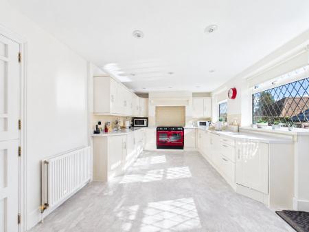 3 bedroom Detached bungalow for sale in Buckskin Lane, Basingstoke, RG22