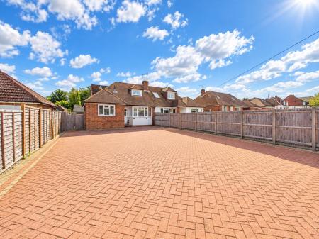 3 bedroom Detached bungalow for sale in Buckskin Lane, Basingstoke, RG22