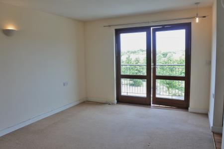 1 bedroom Flat to let in Oakridge Road, Oakridge, Basingstoke, RG21