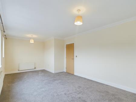 2 bedroom Flat to let in Richards Field, Chineham, Basingstoke, RG24