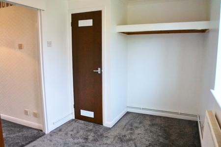 2 bedroom Terraced House to let in Blackberry Walk, Lychpit, Basingstoke, RG24